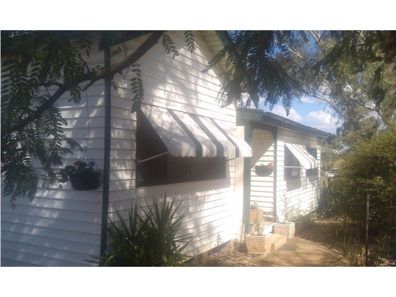 15 Avon Road, North Yeoval NSW 2868