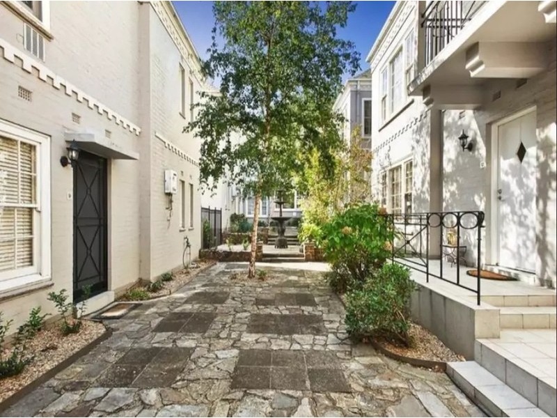 10/70 Canterbury Rd, Toorak VIC 3142