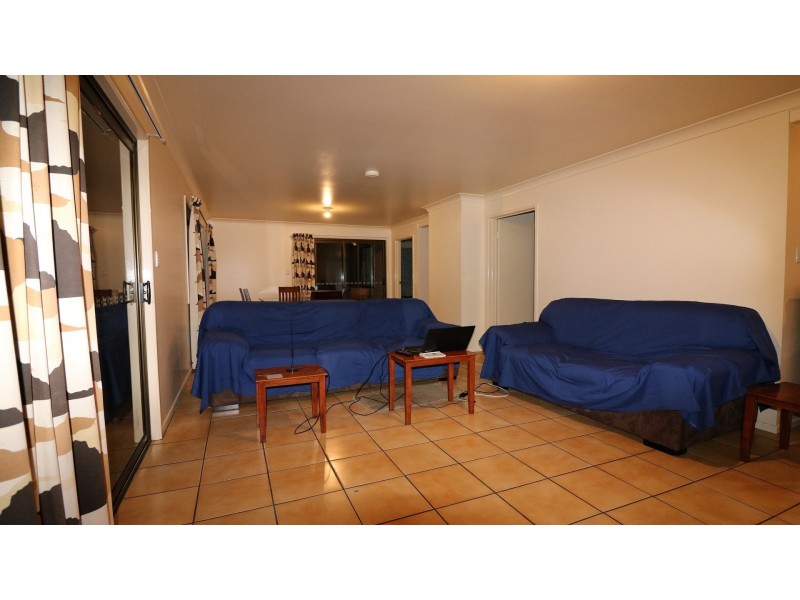 57 The Strand, Bulwer QLD 4025