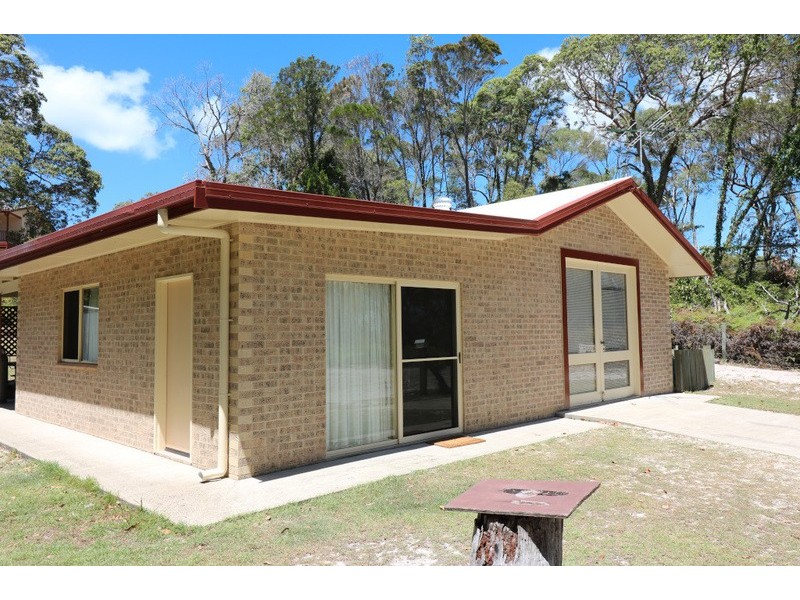 57 The Strand, Bulwer QLD 4025