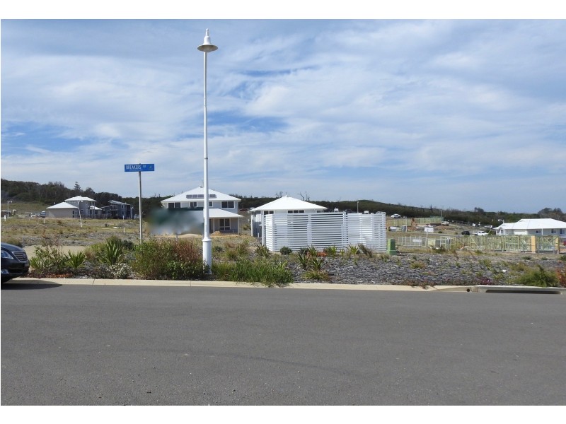 17 Breakers Boulevard, Catherine Hill Bay NSW 2281