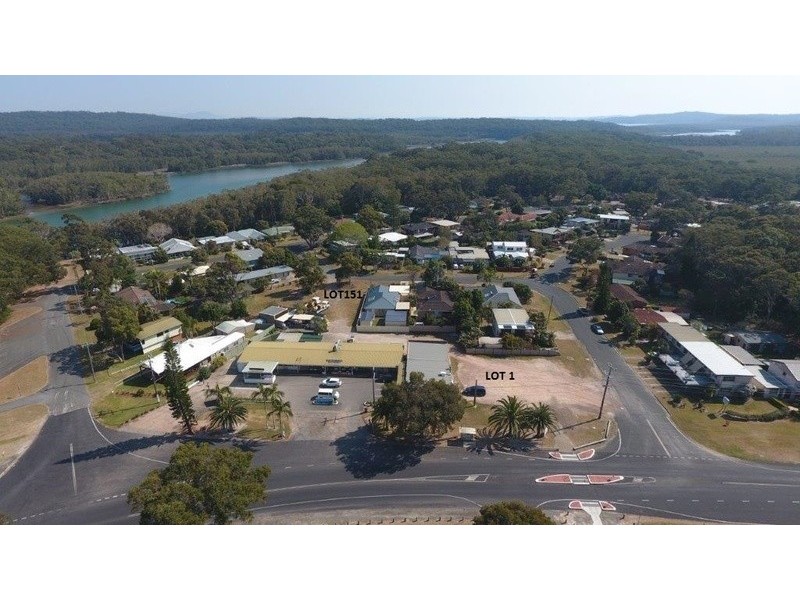 1669 Ocean Drive, Lake Cathie NSW 2445