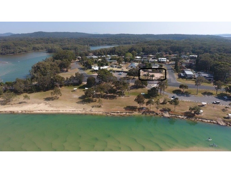 1669 Ocean Drive, Lake Cathie NSW 2445
