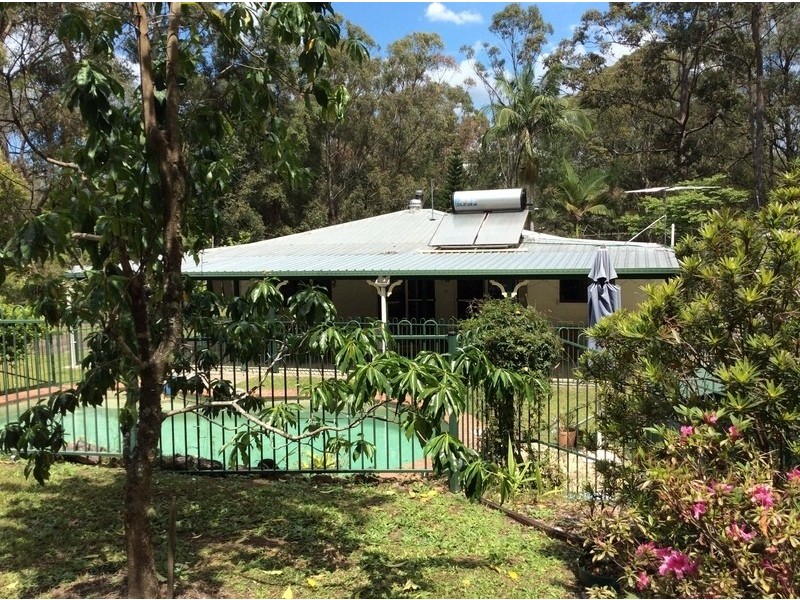 89 Lindeman Rd, Beerwah QLD 4519