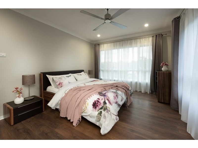 5 Haynes Ave, Eleebana NSW 2282