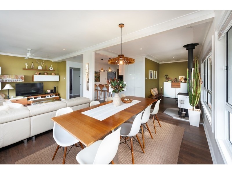 5 Haynes Ave, Eleebana NSW 2282