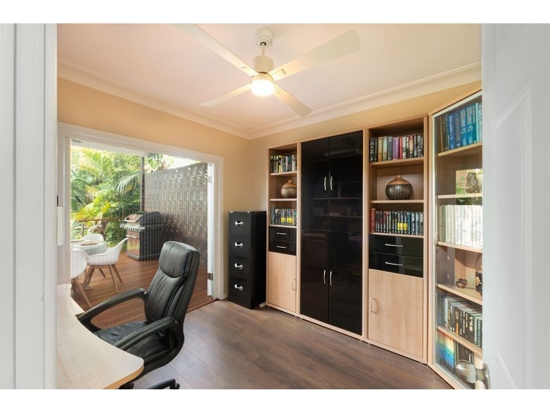 5 Haynes Ave, Eleebana NSW 2282