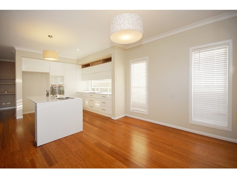 1/19 Wallace street, Newtown QLD 4350