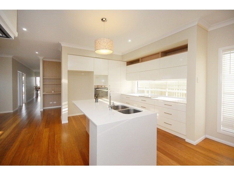 1/19 Wallace street, Newtown QLD 4350