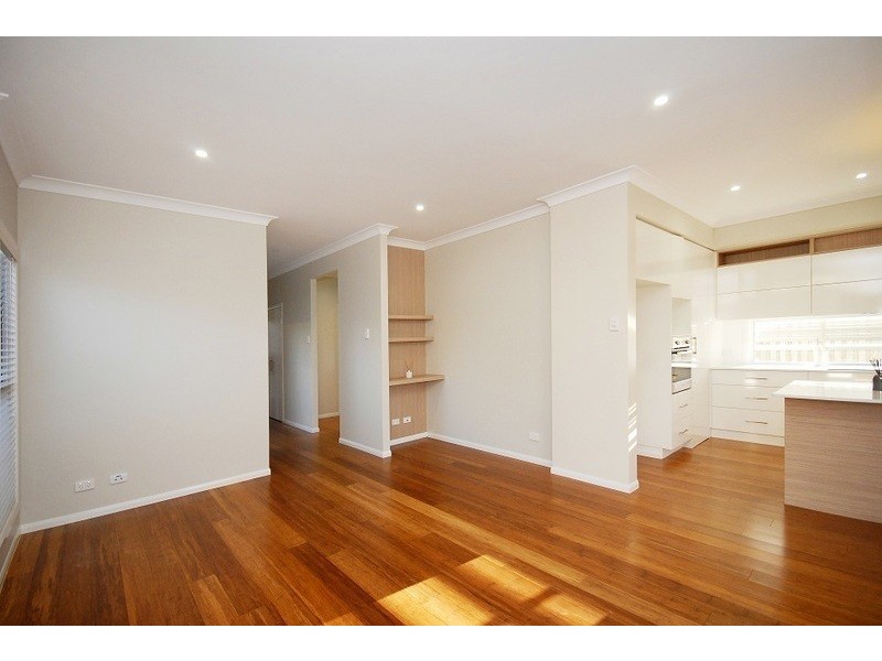 1/19 Wallace street, Newtown QLD 4350