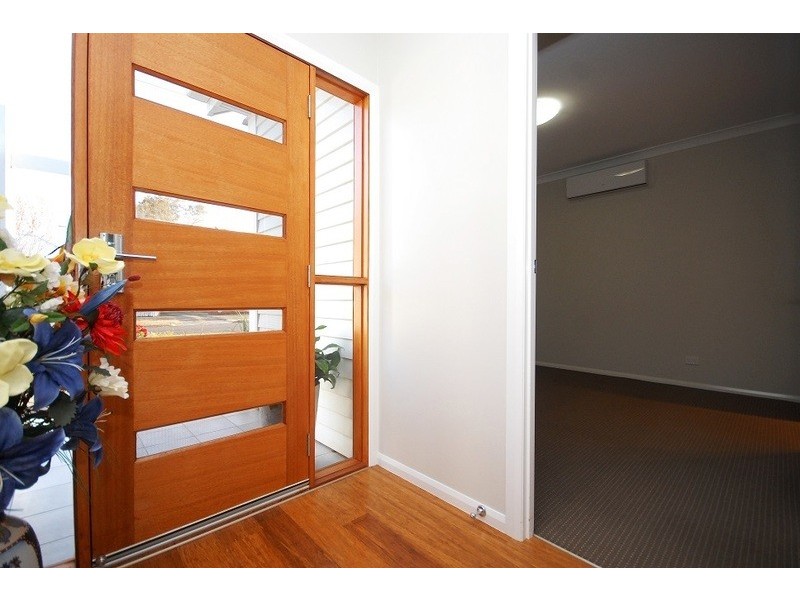 1/19 Wallace street, Newtown QLD 4350