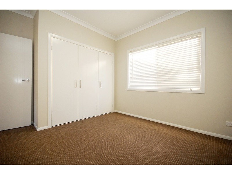 1/19 Wallace street, Newtown QLD 4350