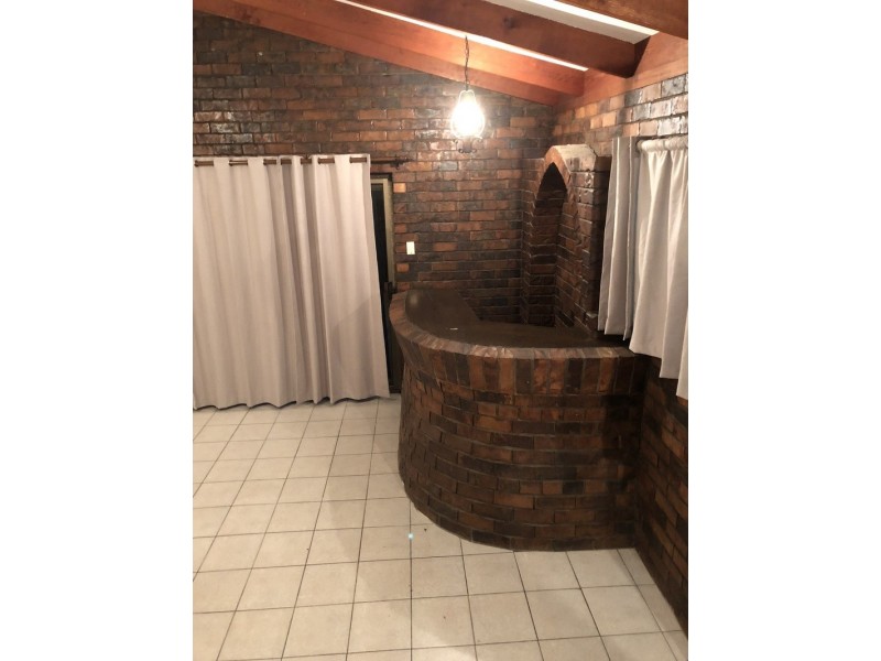 165 Newnham Road, Mount Gravatt East QLD 4122