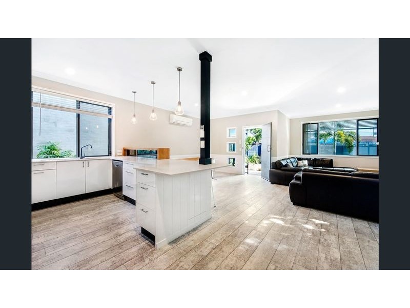 2115 GOLD COAST HIGHWAY, Miami QLD 4220