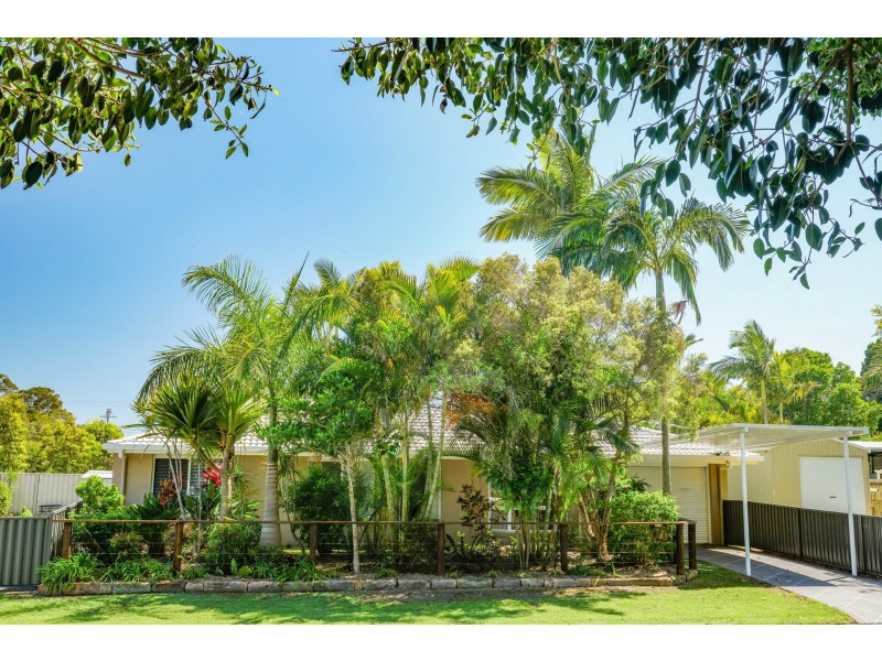 2 Gardenia Drive, Birkdale QLD 4159