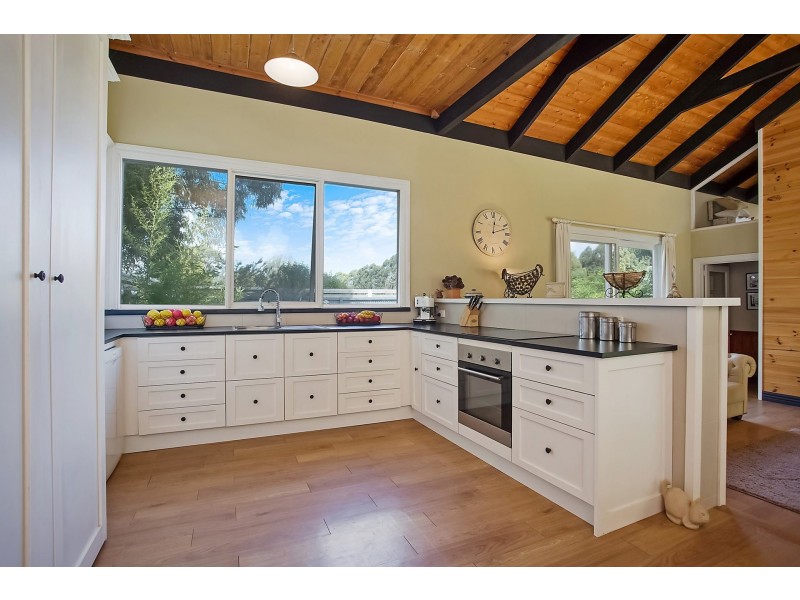 51 Porter Street, Woolsthorpe VIC 3276