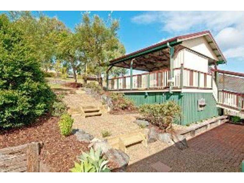 3 Valerie Close, Edens Landing QLD 4207