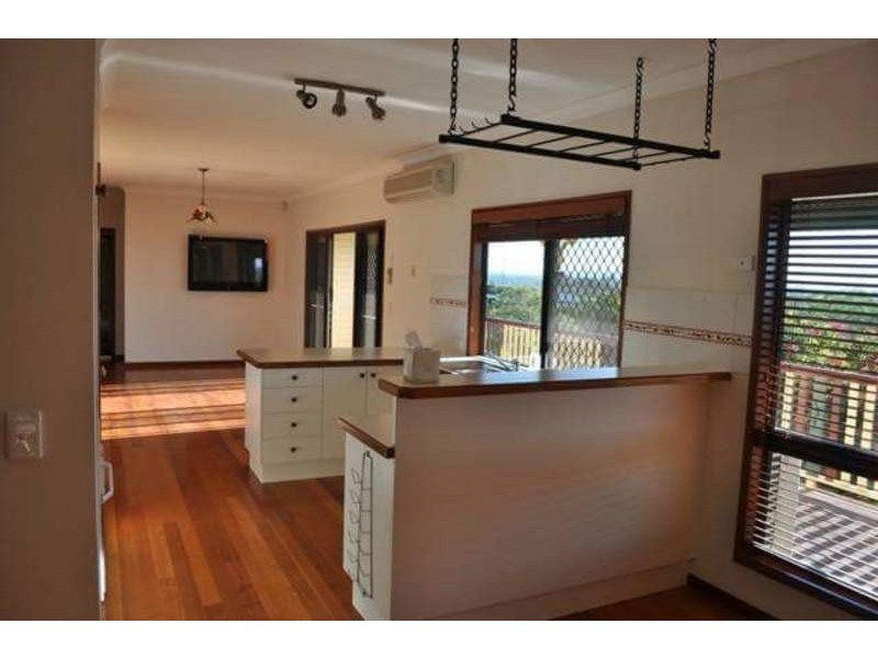 3 Valerie Close, Edens Landing QLD 4207