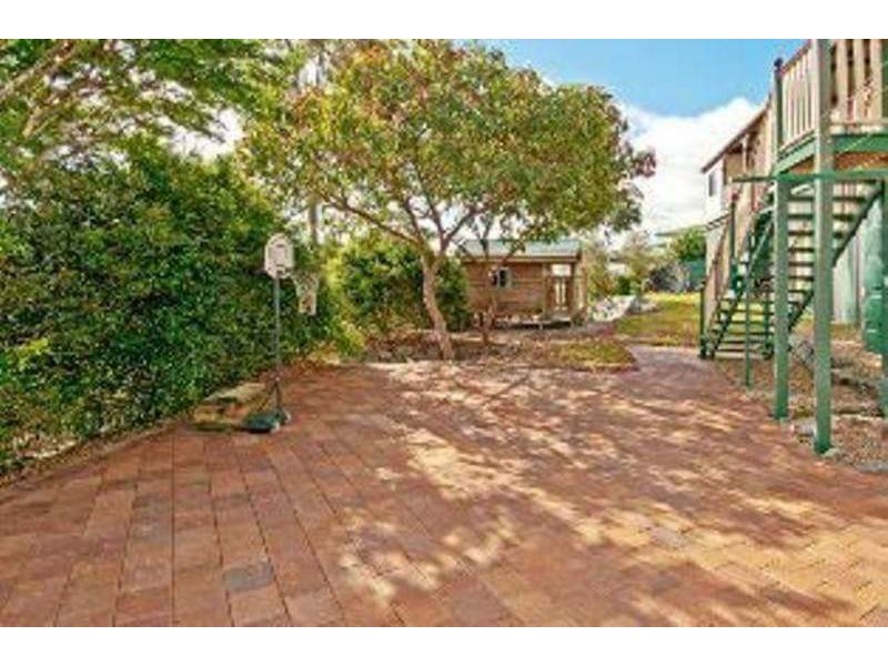 3 Valerie Close, Edens Landing QLD 4207