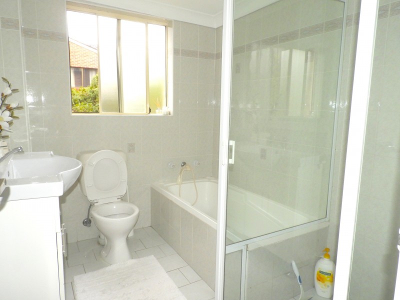 12/131-133 Meredith st, Bankstown NSW 2200