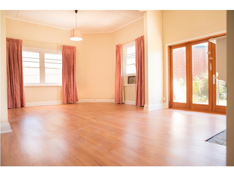 21 Freshwater Road, Semaphore SA 5019