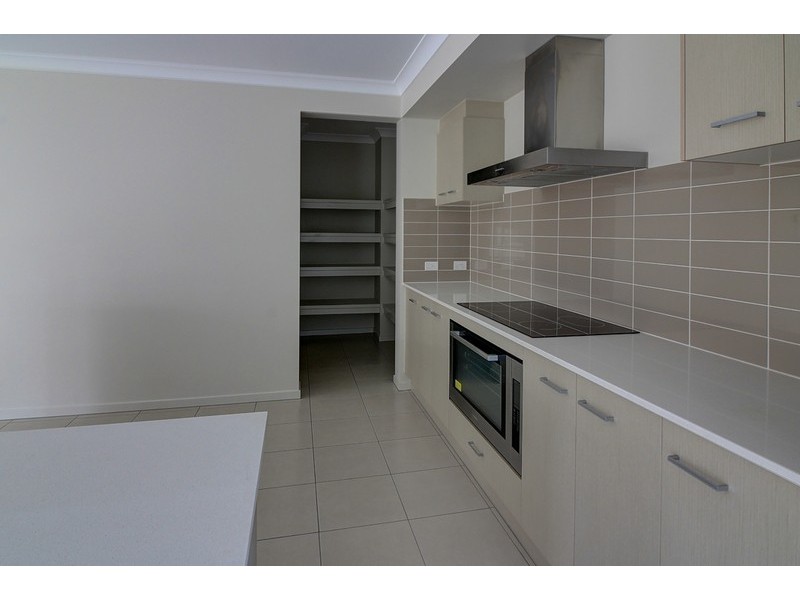 32 Kookaburra Cct, Rochedale QLD 4123