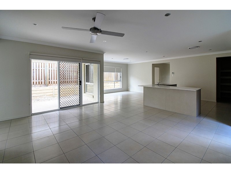 32 Kookaburra Cct, Rochedale QLD 4123