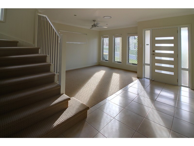 32 Kookaburra Cct, Rochedale QLD 4123