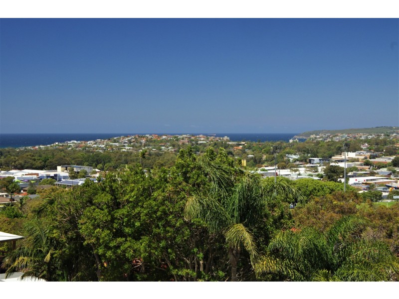 19 Connaught Street, Narraweena NSW 2099