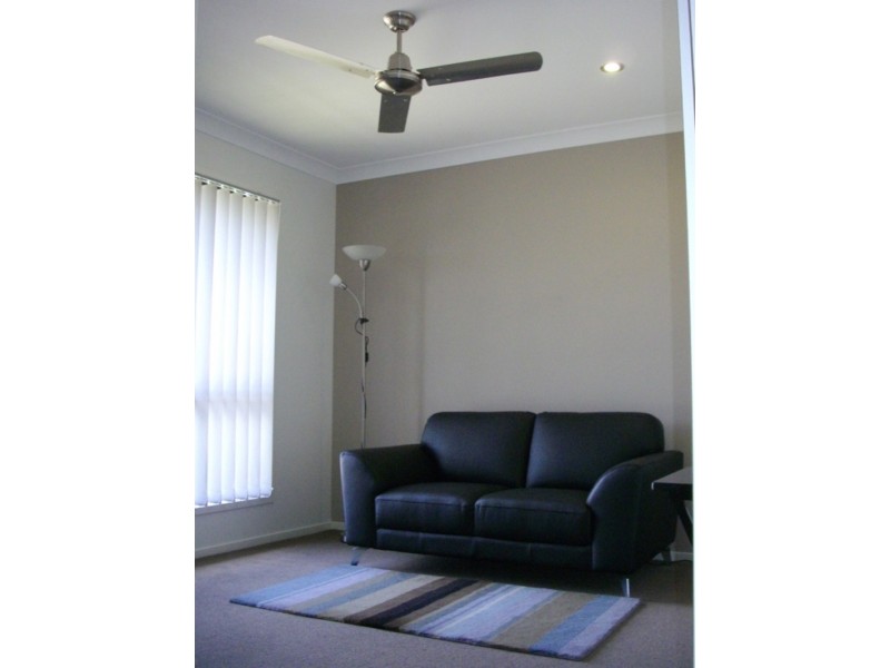 13 Bailey Street, Yarrabilba QLD 4207