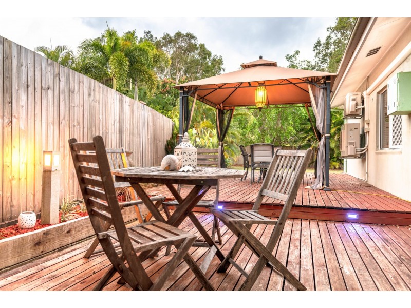 11 Cracknell Road, White Rock QLD 4868