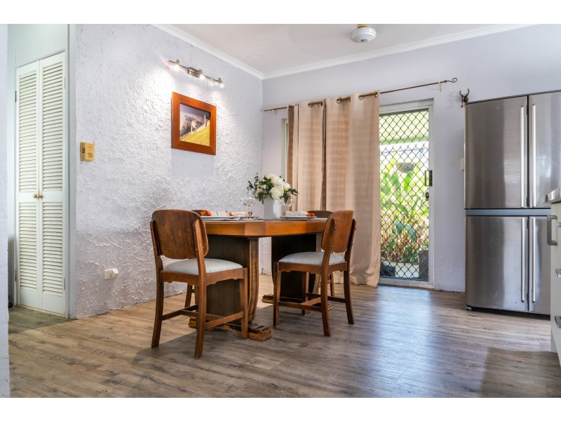 11 Cracknell Road, White Rock QLD 4868