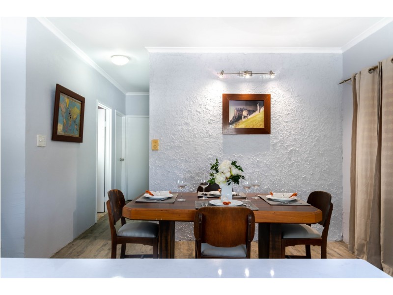 11 Cracknell Road, White Rock QLD 4868
