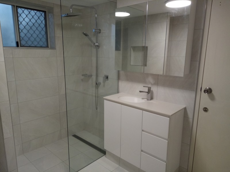 10/54 Dutton, Coolangatta QLD 4225