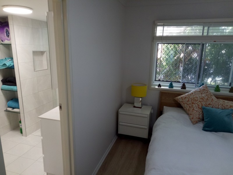 10/54 Dutton, Coolangatta QLD 4225