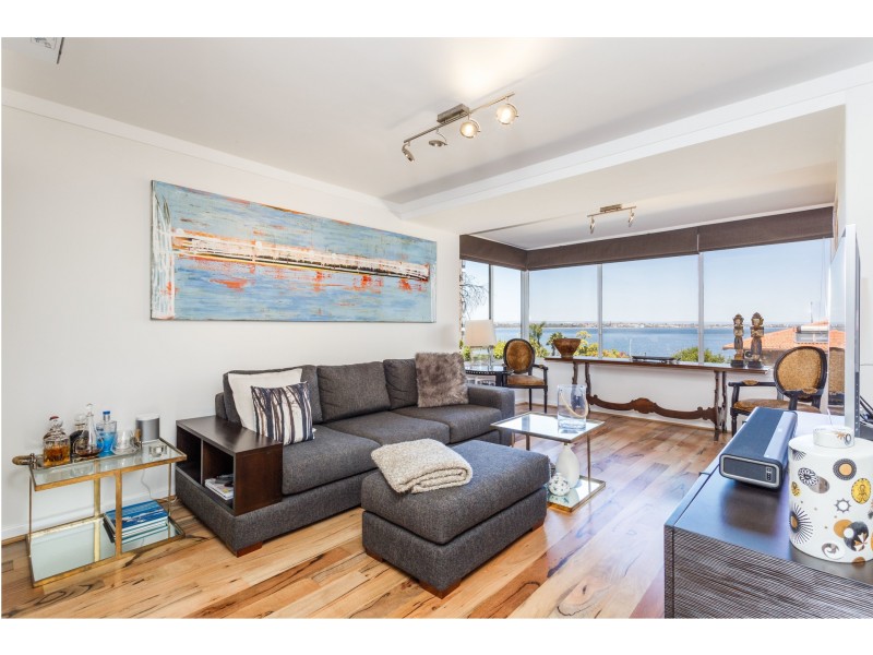 12/4 Crawley Avenue, Crawley WA 6009