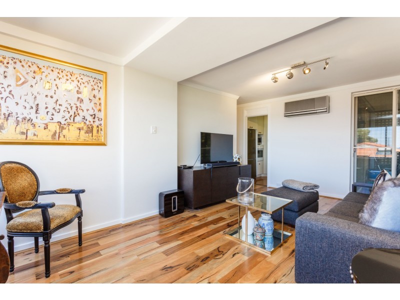 12/4 Crawley Avenue, Crawley WA 6009