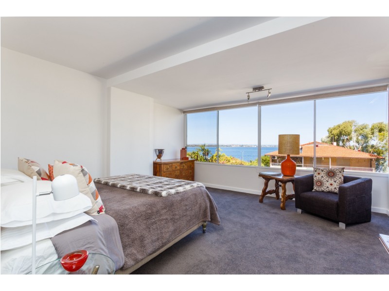 12/4 Crawley Avenue, Crawley WA 6009