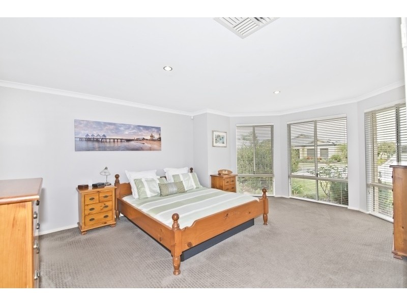 9 Hudson Drive, Dudley Park WA 6210