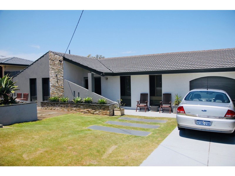 18 Simpson Drive, Padbury WA 6025