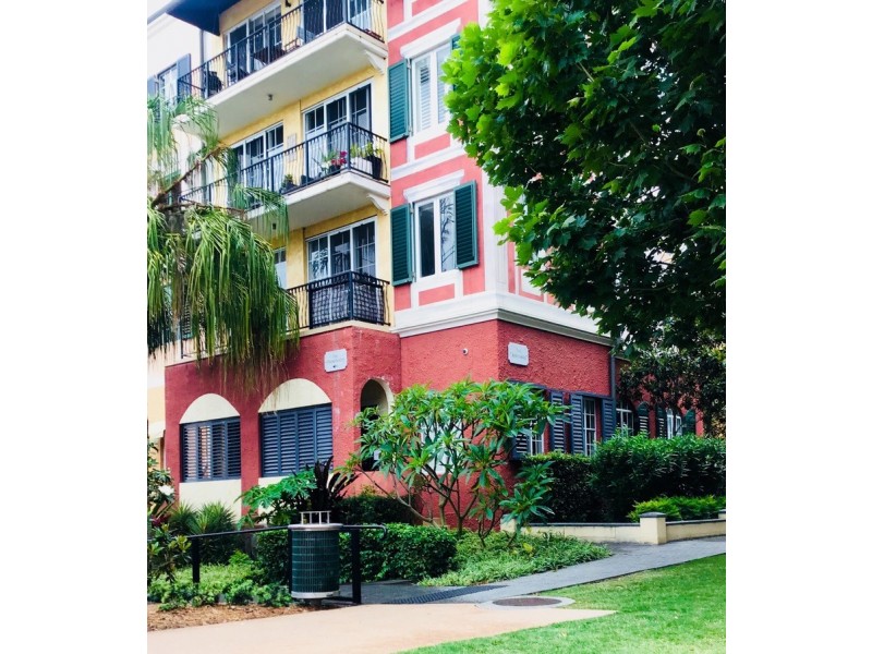 64/3030 The Boulevard, Carrara QLD 4211