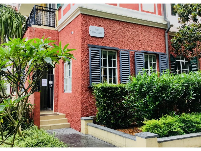 64/3030 The Boulevard, Carrara QLD 4211