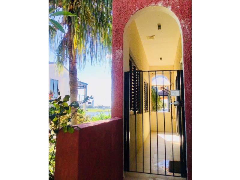 64/3030 The Boulevard, Carrara QLD 4211