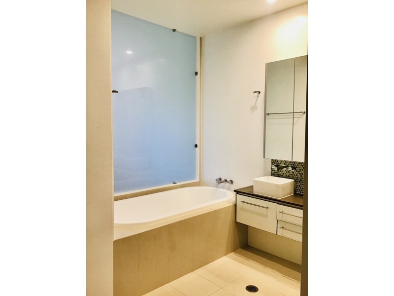 64/3030 The Boulevard, Carrara QLD 4211