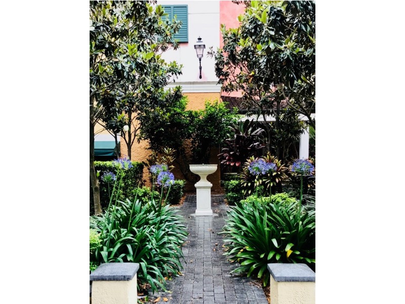 64/3030 The Boulevard, Carrara QLD 4211