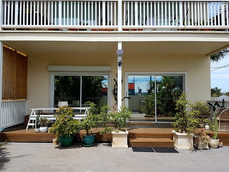 57 Griffin Road, North Curl Curl NSW 2099