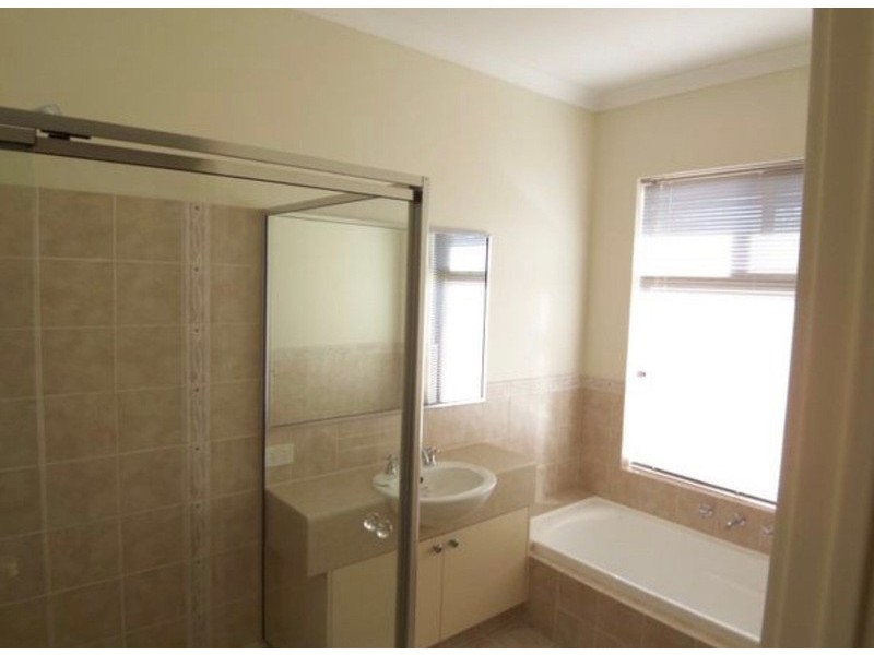 4 Virginia Turn, Madora Bay WA 6210