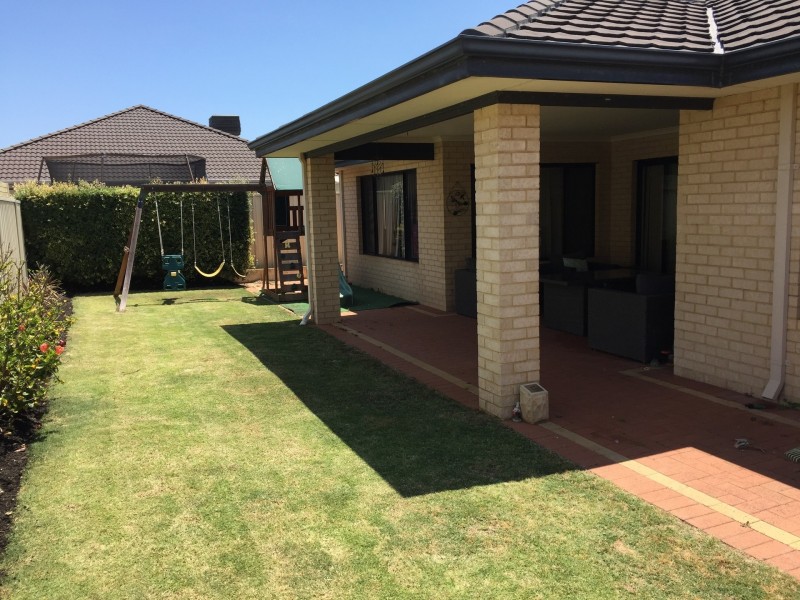 4 Virginia Turn, Madora Bay WA 6210