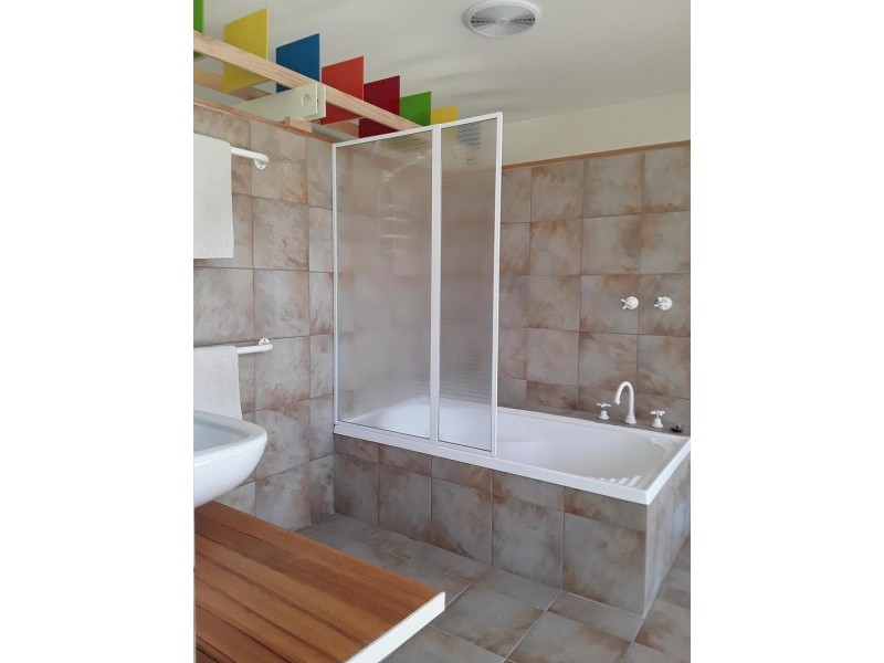 111 Alford Avenue, Eildon VIC 3713