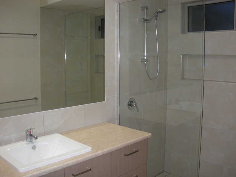 A&B/14 Tarwhine Place, Mountain Creek QLD 4557